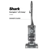 Shark Navigator Lift Away UV650 Vacuum manual cover